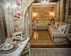 George & Alexandra's Apartments