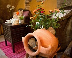 George & Alexandra's Apartments