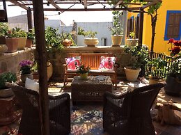 George & Alexandra's Apartments