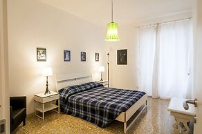 San Pietro Bright Apartment