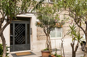 San Pietro Bright Apartment