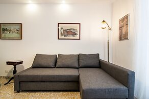 San Pietro Bright Apartment