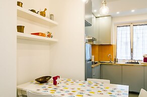 San Pietro Bright Apartment