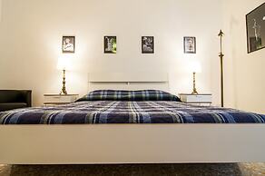 San Pietro Bright Apartment