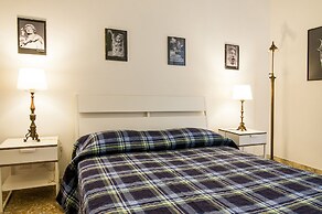 San Pietro Bright Apartment