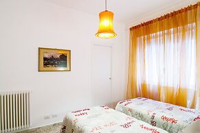 San Pietro Bright Apartment