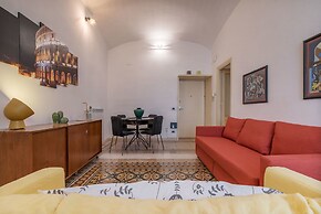 San Giovanni & Colosseo Roomy Flat