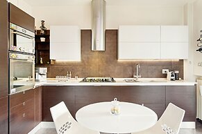 Bari Airport Seaview Apartment