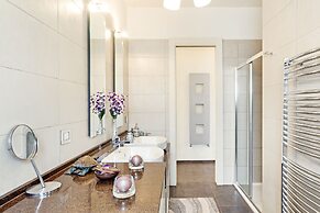 Bari Airport Seaview Apartment