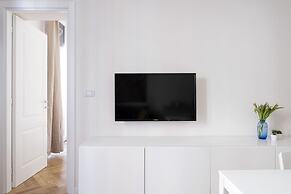 Appartamento dietro Fontana del Nettuno 