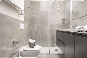 Appartamento dietro Fontana del Nettuno 