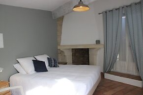 Hameau Fleur de Pierres B&B