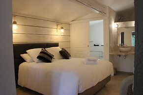 Hameau Fleur de Pierres B&B