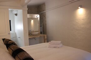 Hameau Fleur de Pierres B&B