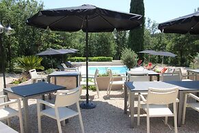 Hameau Fleur de Pierres B&B