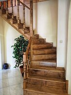 Kirch Hotel & Restaurant