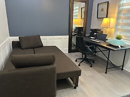 Luxury house with 3 bedrooms and 1 office