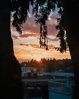 Luxury house with 3 bedrooms and 1 office