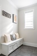 Luxury house with 3 bedrooms and 1 office