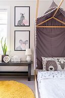 Luxury house with 3 bedrooms and 1 office