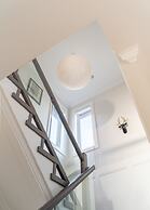 Luxury house with 3 bedrooms and 1 office