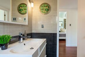 The Exclusive Presidential House