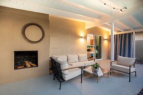 The Exclusive Presidential House