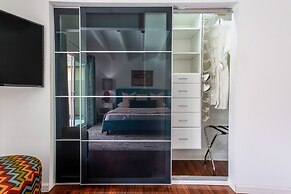 The Exclusive Presidential House