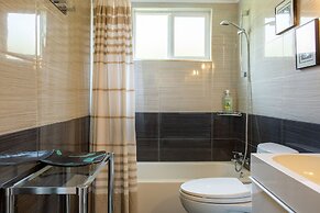 The Exclusive Presidential House