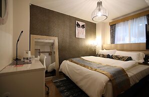 Shinjuku Global Hotel