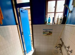 Guesthouse Base Okinawa - Hostel