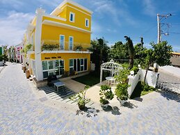 Burano Yellow Villa