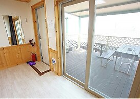 Saryangdo Island Dandihae Pension