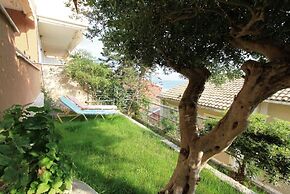 Menigos AA2G nr.61 Sup.Seaview 2Bedroom