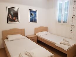 Menigos AA2 n o62 SeaView 2Bedroom