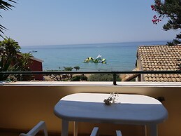 Menigos AA2 n o62 SeaView 2Bedroom