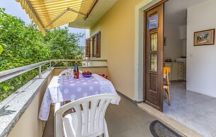 Apartments Lorencin Milka