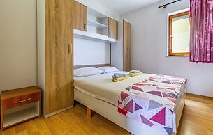 Apartments Lorencin Milka