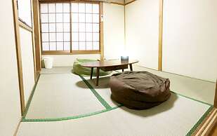 Hanazono Kita Terrace House