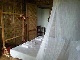 Ngwe Saung Garden Guest House