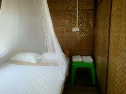 Ngwe Saung Garden Guest House