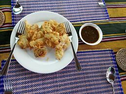 Ngwe Saung Garden Guest House