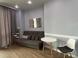 Central Bay Studios. 7min Station, Arbat Street