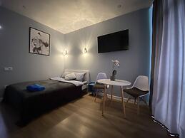 Central Bay Studios. 7min Station, Arbat Street