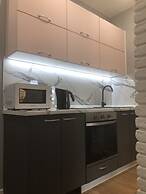 Central Bay Studios. 7min Station, Arbat Street