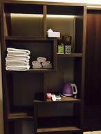 Love Fenjia Colorful Hotel