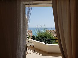 Menigos Type A2R no90 Seaview 2 Bedroom