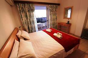 Menigos Type A2R no90 Seaview 2 Bedroom