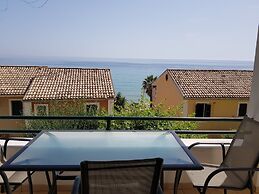 Menigos Type A2R no90 Seaview 2 Bedroom