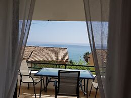 Menigos Type A2R no90 Seaview 2 Bedroom